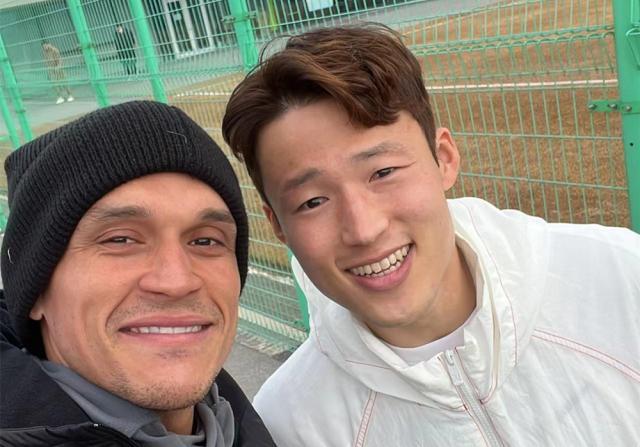 1645105388653007209.jpg 孙准浩.jpg